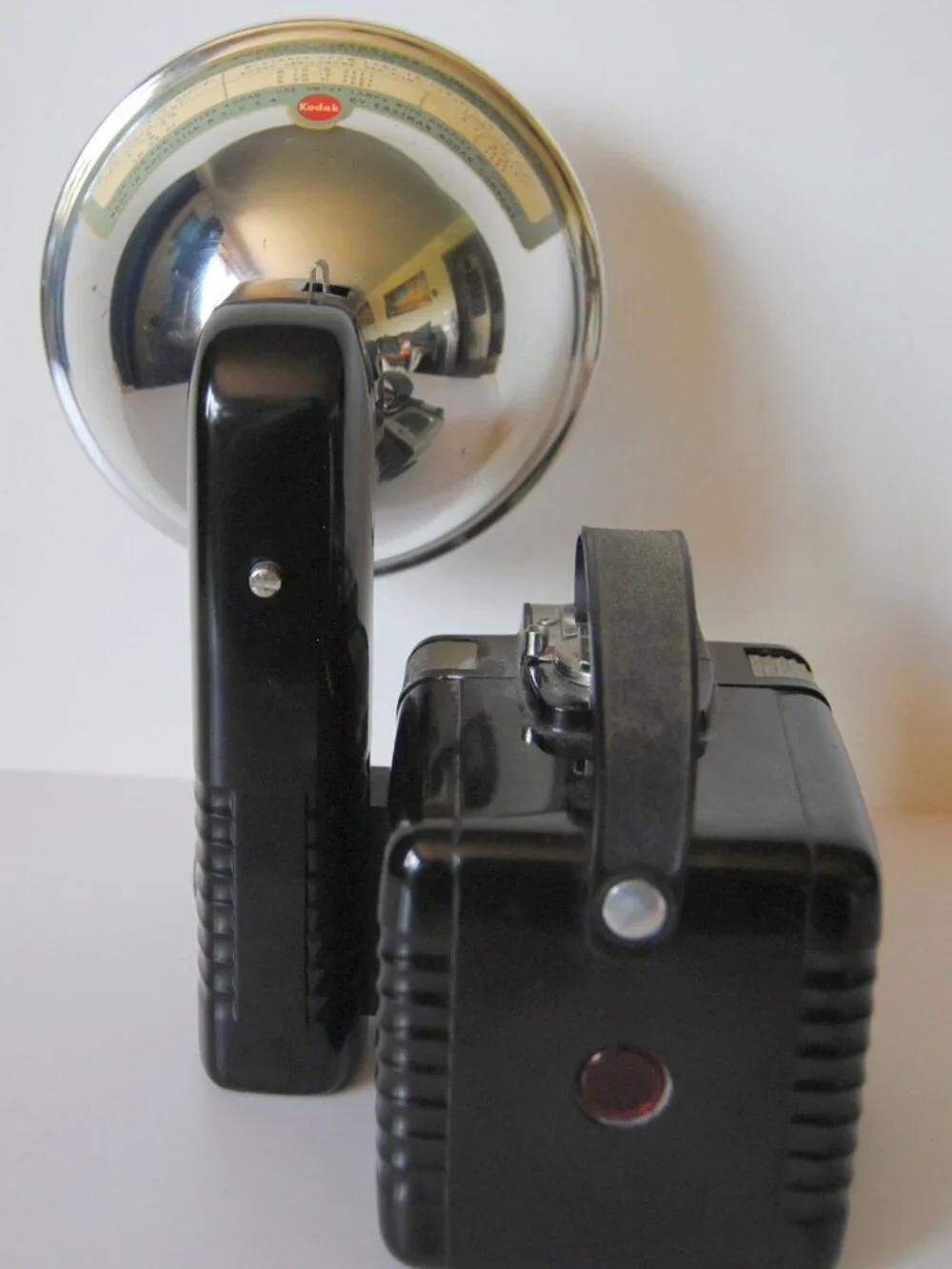 Vintage 1950s Kodak Brownie Hawkeye Camera Flash Model With Flash 620 Film